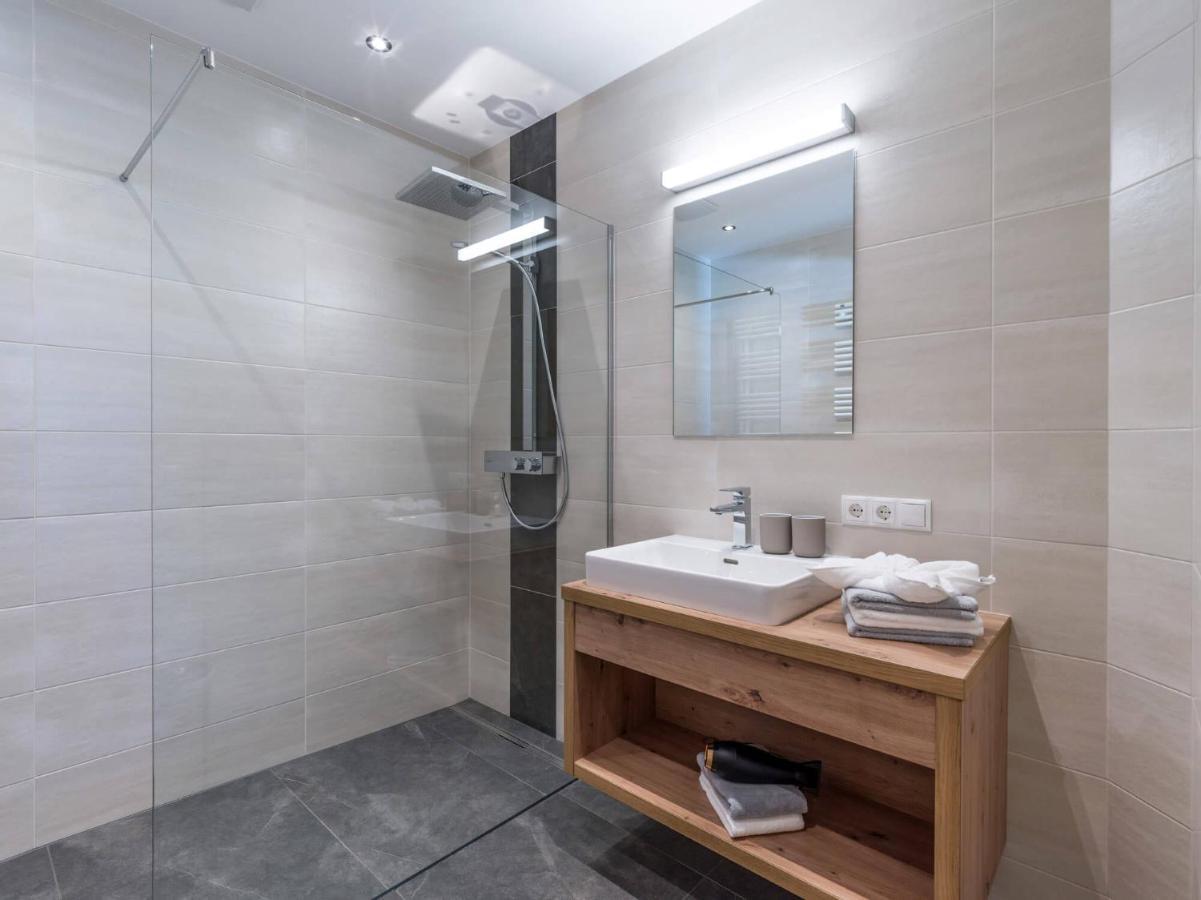 Baderer Apart Stumm Exterior foto